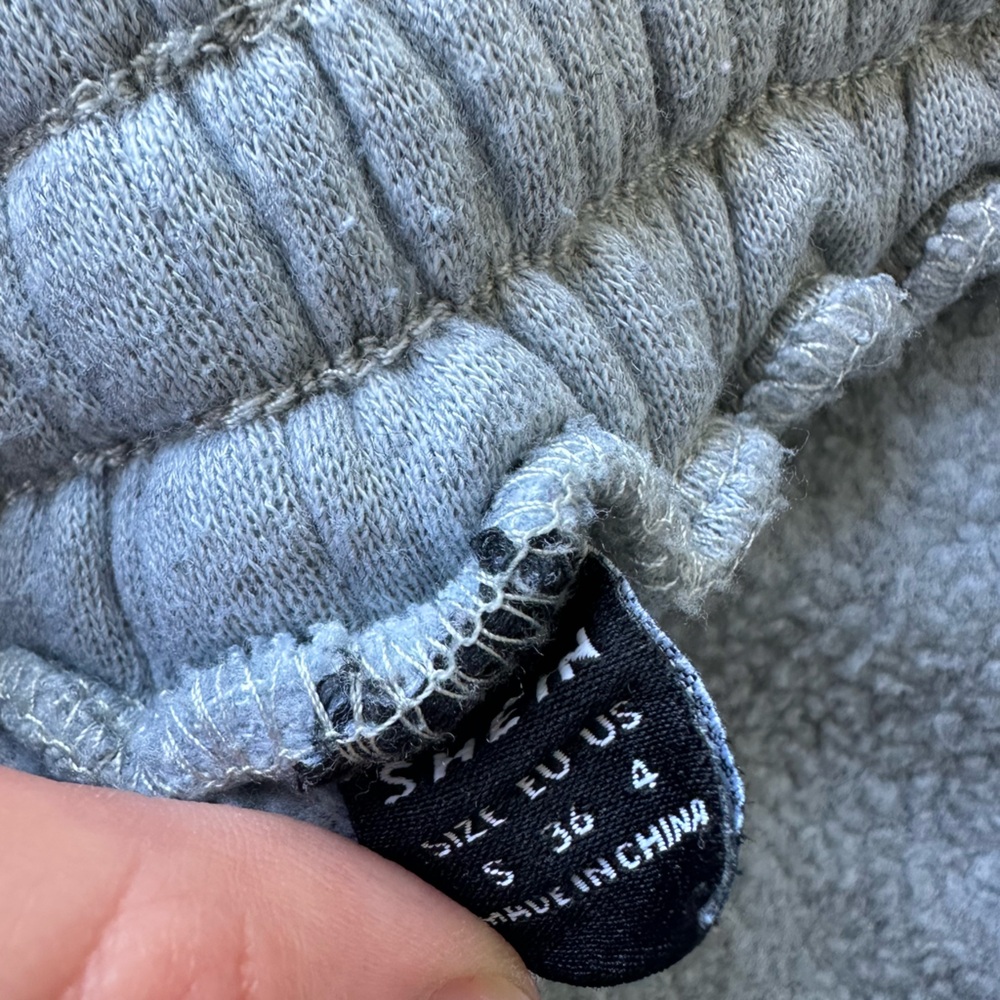 Grey sweatpants - Picture 2 of 2